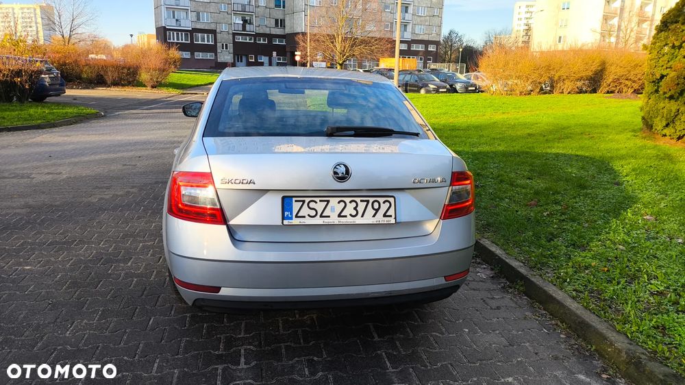 Skoda Octavia 1.4 TSI Ambition - 4