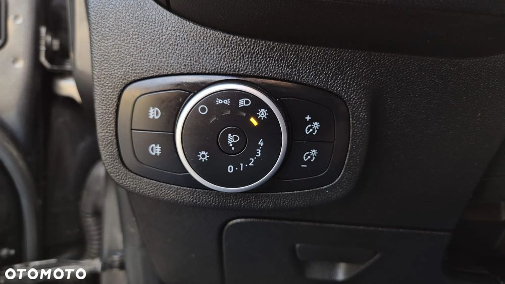 Ford Fiesta 1.1 S&S COOL&CONNECT - 18