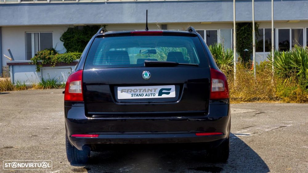 Skoda Octavia Break 1.6 TDi Ambiente DSG - 2