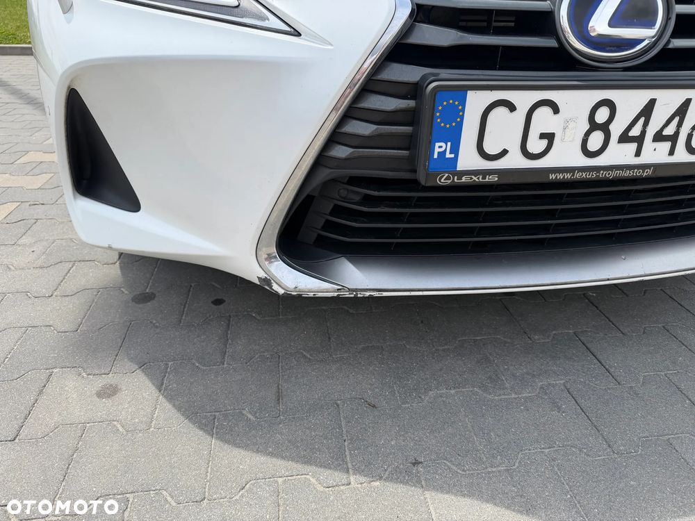 Lexus IS 300h Business Edition - 6