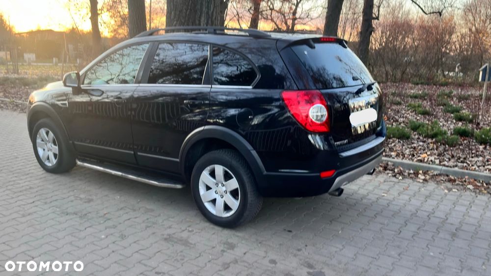Chevrolet Captiva 2.2 D LT - 10