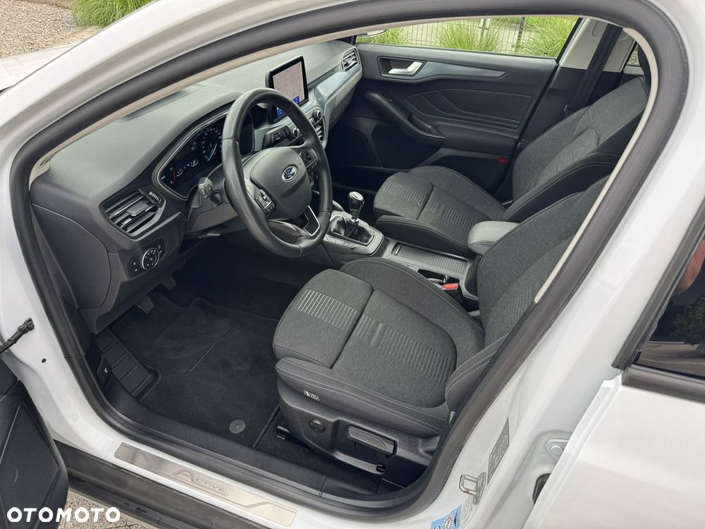 Ford Focus - 11