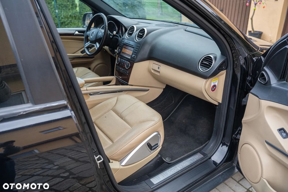 Mercedes-Benz ML 320 CDI 4-Matic - 29