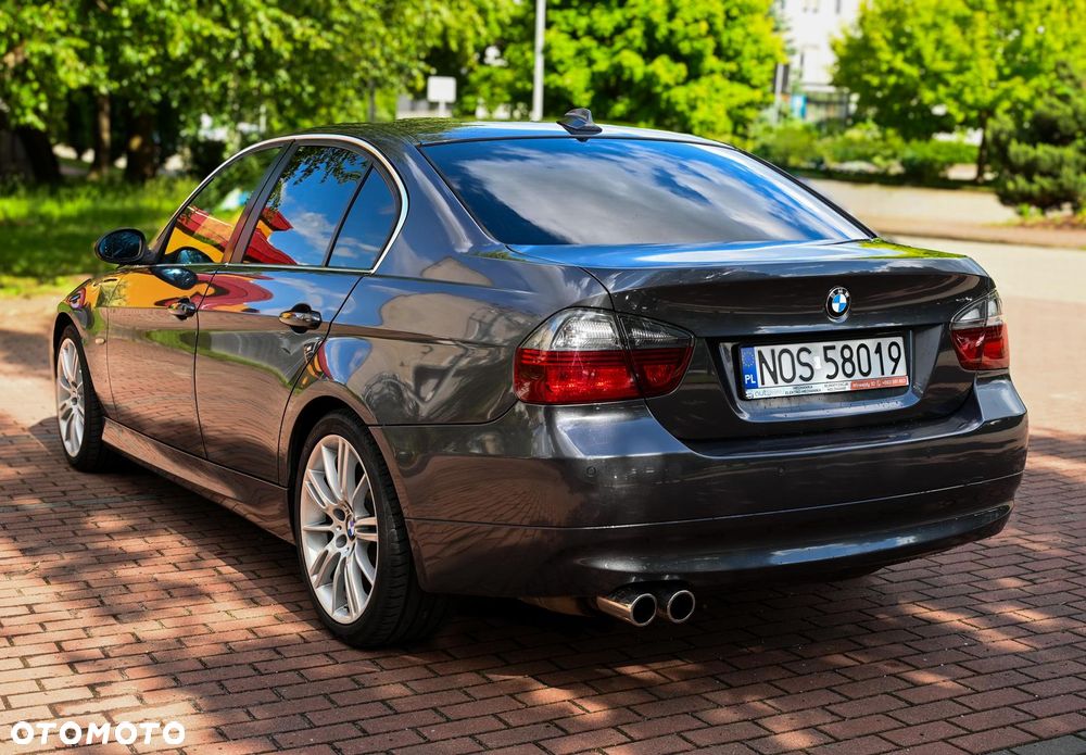 BMW Seria 3 330i - 2