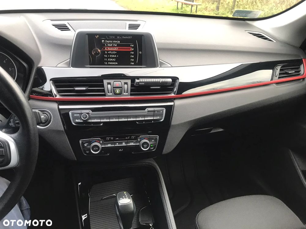 BMW X1 sDrive18d xLine - 10