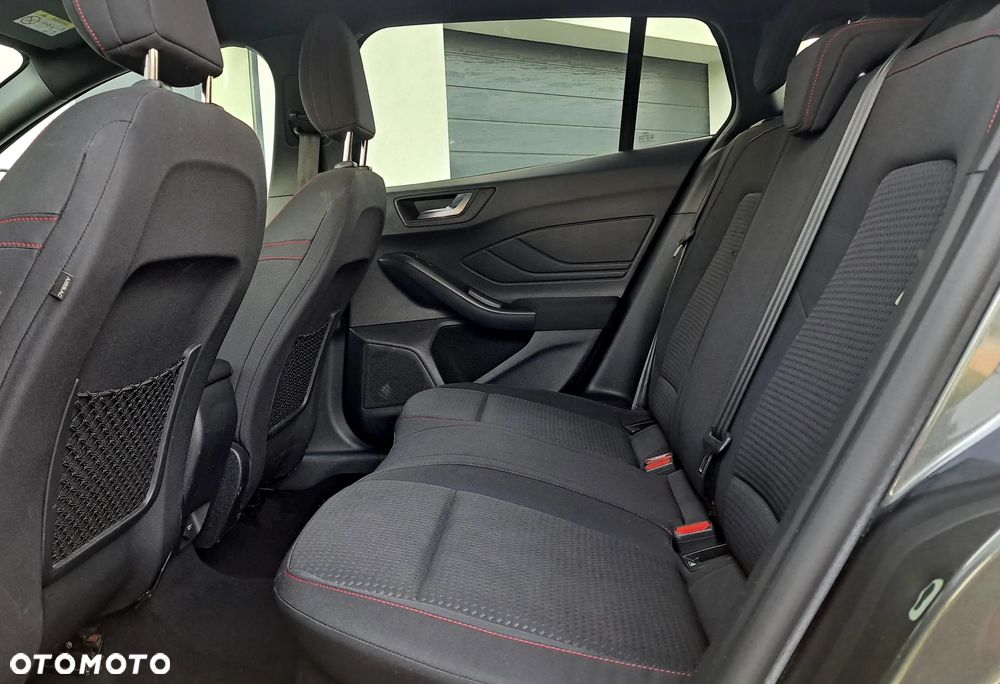 Ford Focus 1.5 EcoBlue STart-Stopp-System ST-LINE - 14