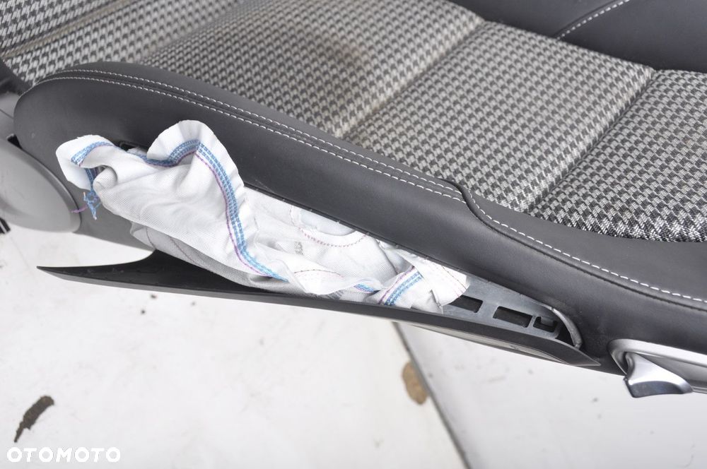 PORSCHE 911 991 50th PRZEKŁADKA WNĘTRZA FOTELE - 23