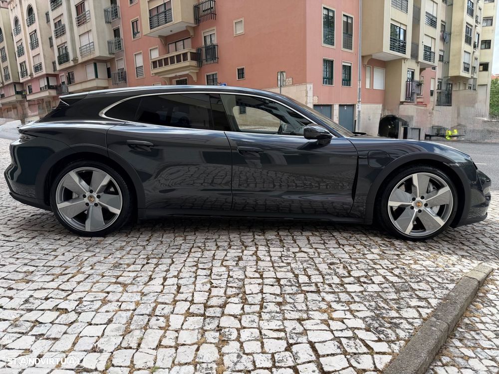 Porsche Taycan Cross Turismo Turbo - 4