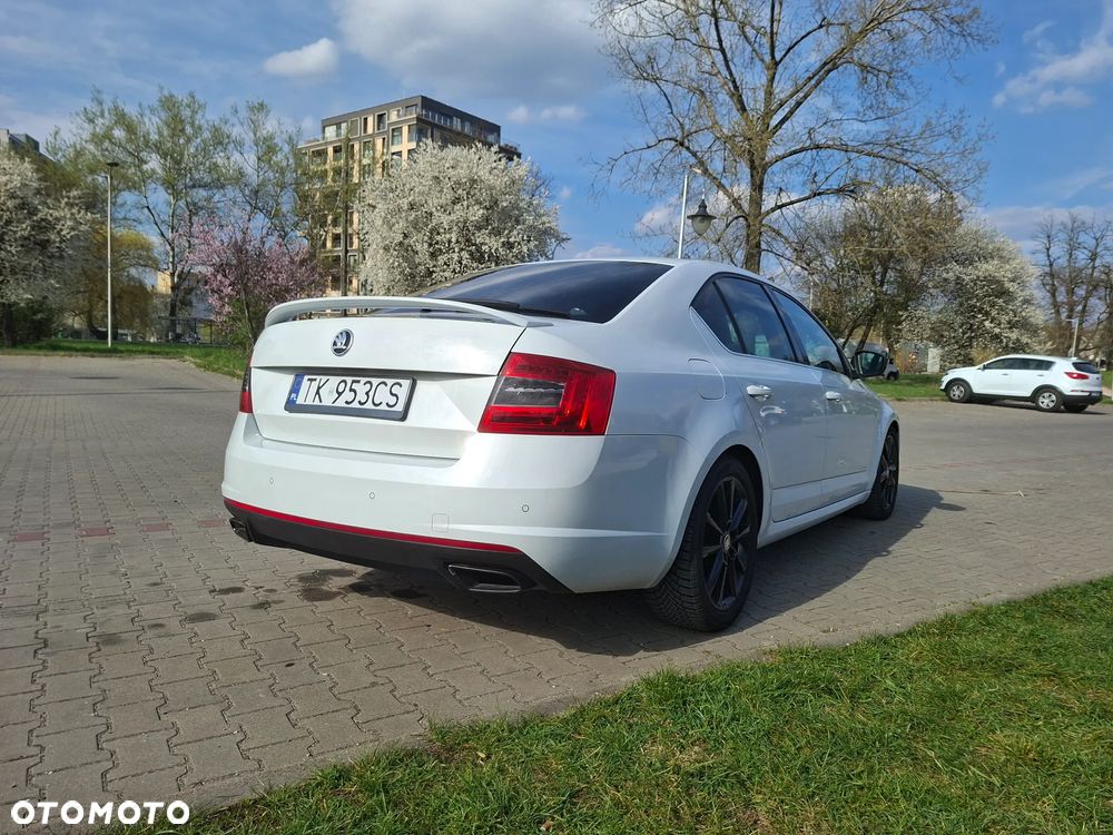 Skoda Octavia 2.0 TDI RS DSG - 3