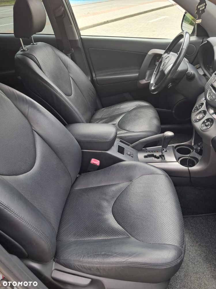 Toyota RAV4 2.0 VVT-i Premium - 6