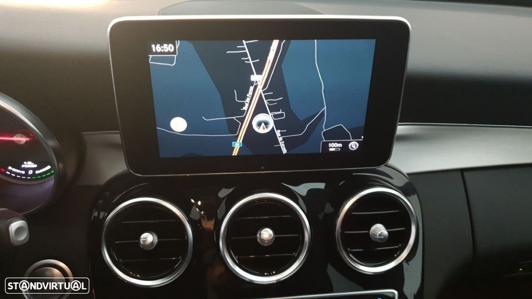 Mercedes-Benz C 300 h Exclusive - 28