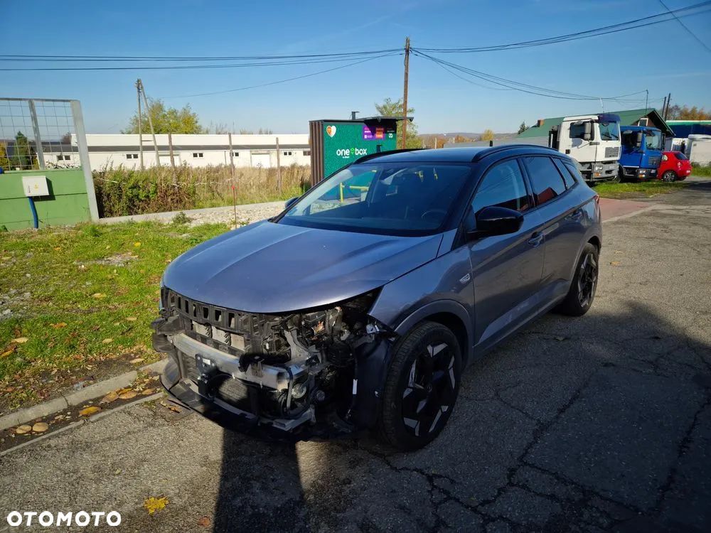 Opel Grandland Plug-in-Hybrid 1.6 DI Automatik GSe - 3