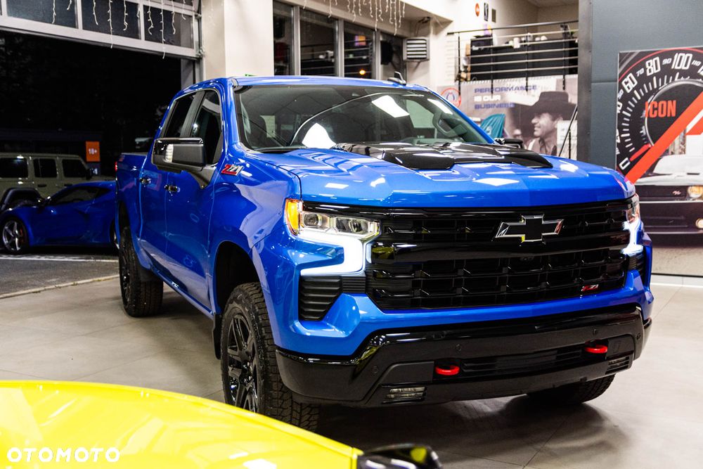 Chevrolet Silverado - 16
