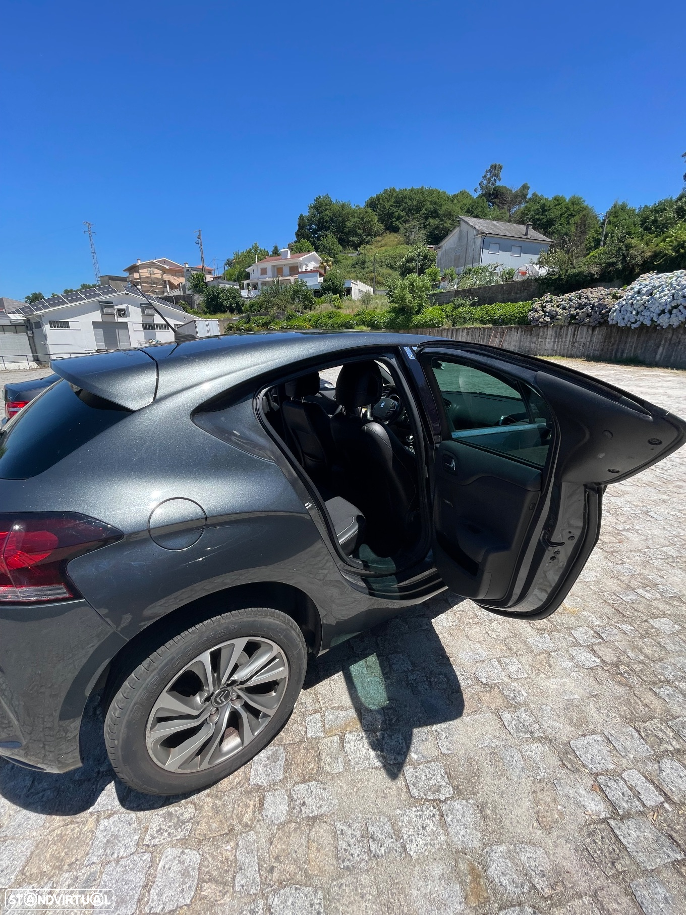 Citroën DS4 1.6 e-HDi So Chic - 15