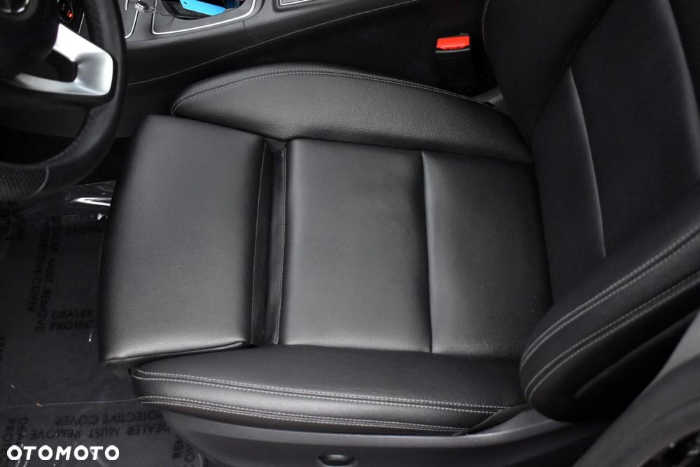 Mercedes-Benz CLA 250 4-Matic Sport - 16