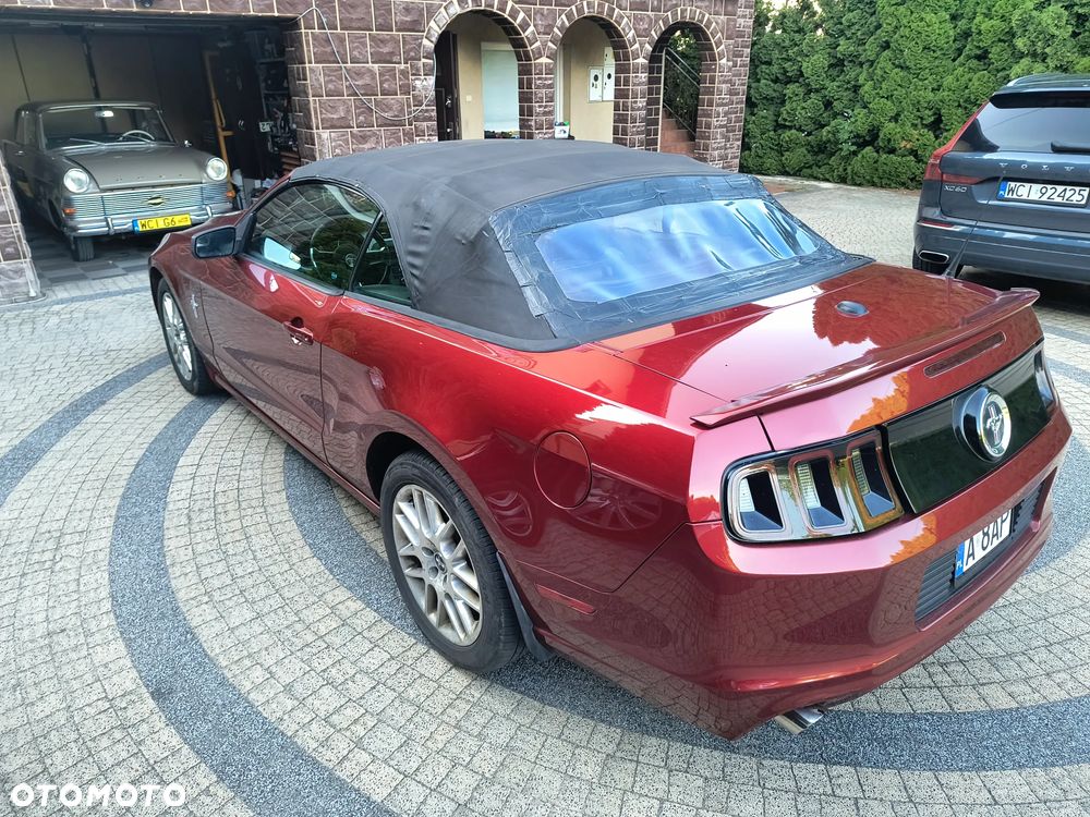 Ford Mustang 3.7 V6 Premium - 6