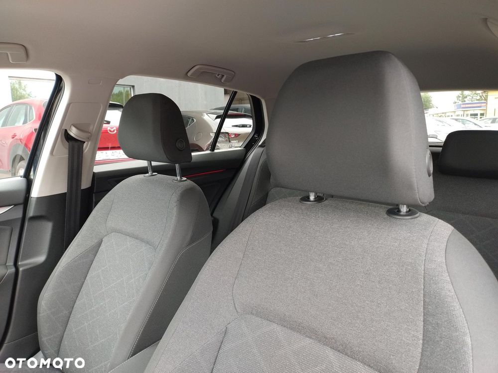 Volkswagen Golf - 12