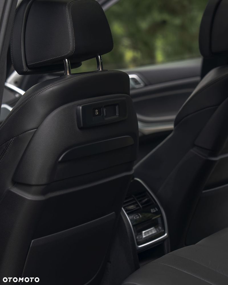 BMW X5 xDrive40i sport - 40