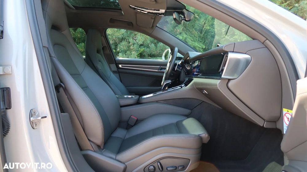 Porsche Panamera 4 E-Hybrid Platinum Edition - 13