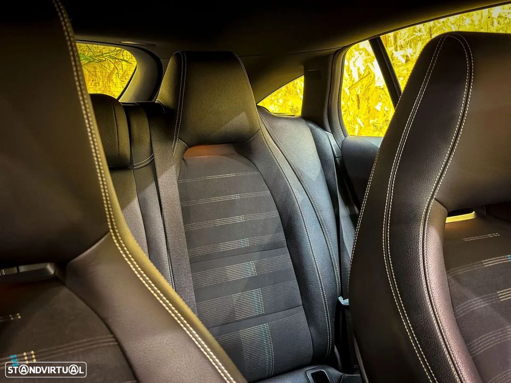 Mercedes-Benz CLA 180 - 24