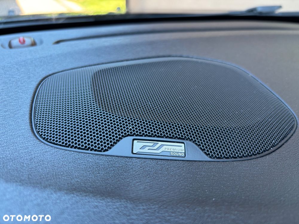 Volvo V40 D2 Summum - 34