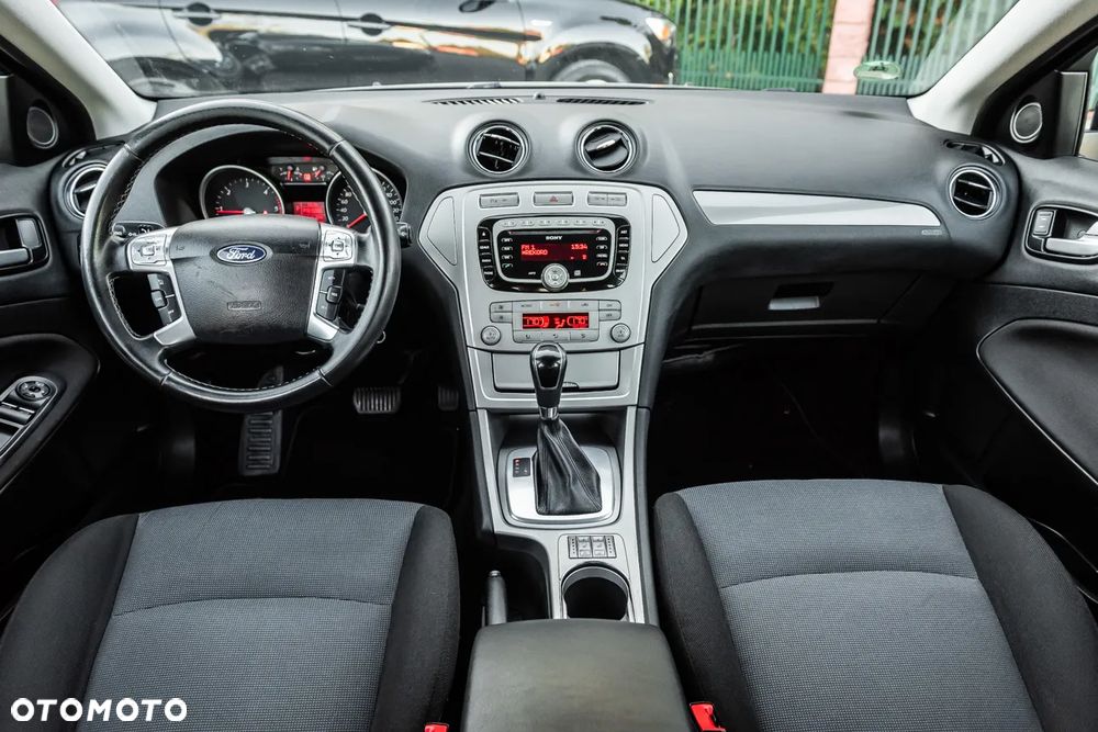 Ford Mondeo 2.0 TDCi Ambiente - 24