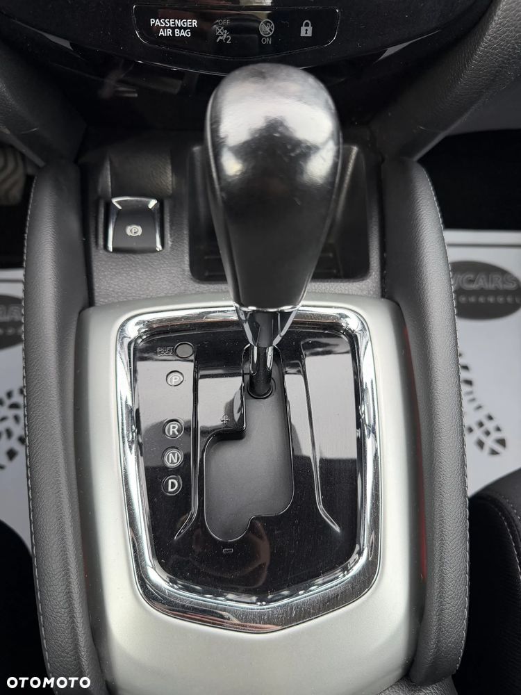 Nissan Qashqai 1.2 DIG-T Xtronic TEKNA - 17