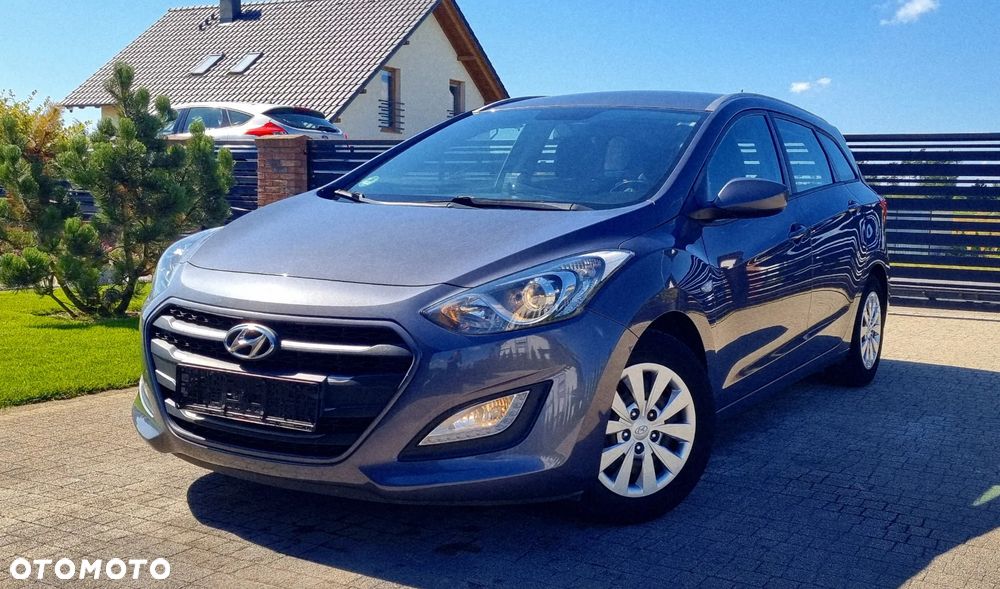 Hyundai i30 blue Kombi 1.4 Style - 1
