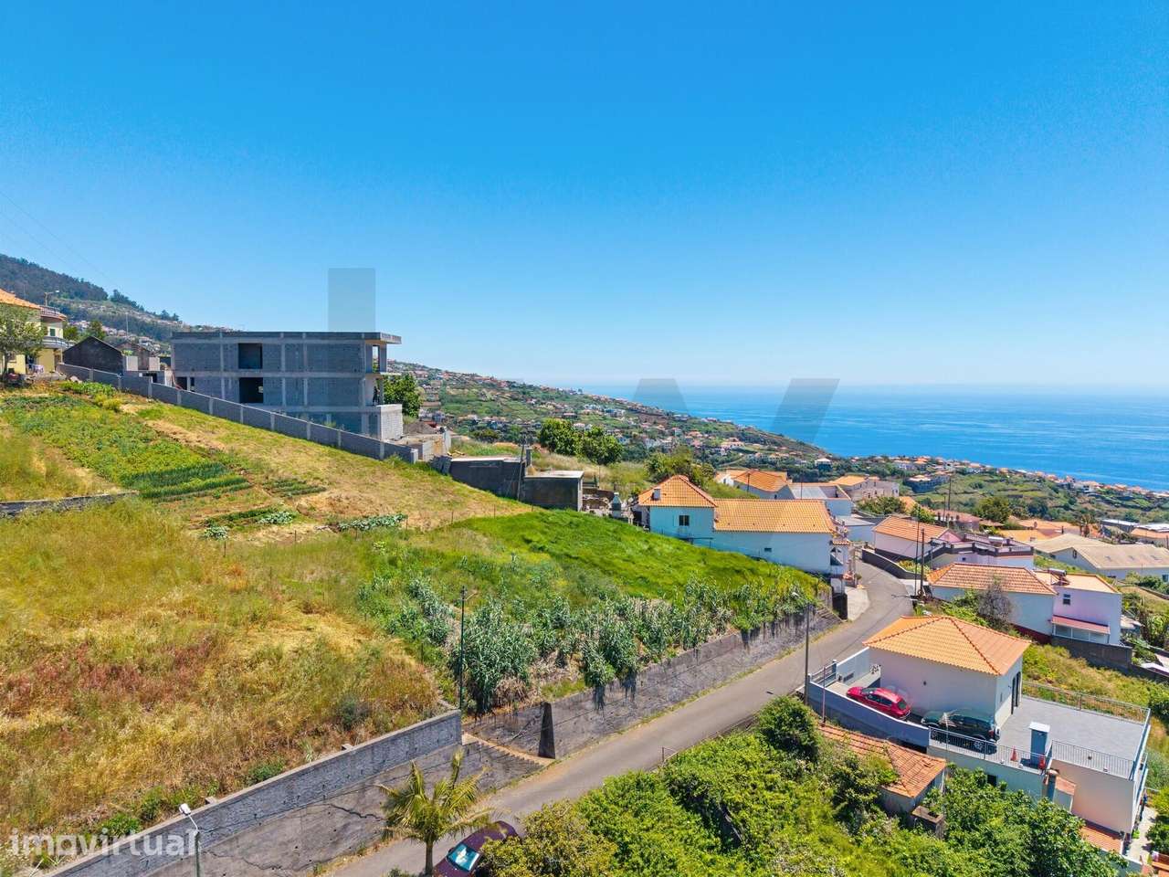 Terreno de 637m2 com Vista Mar e Montanha na Achada do Sarilho – Lombo - Full image: 2/22