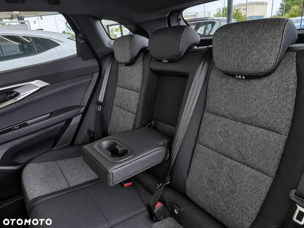 Renault Austral 1.3 TCe mHEV Techno - 14