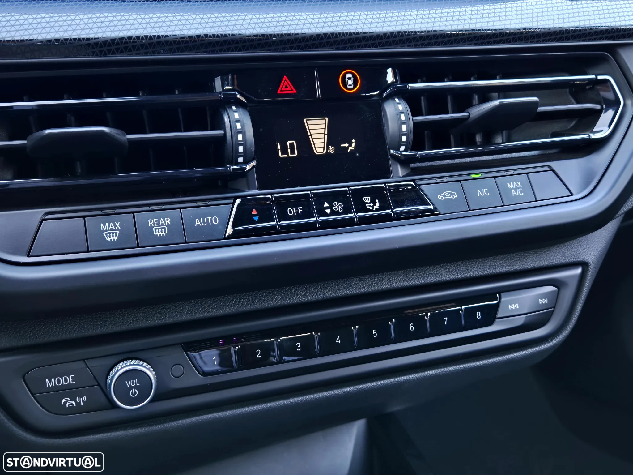 BMW 116 d Pack Desportivo M - 7