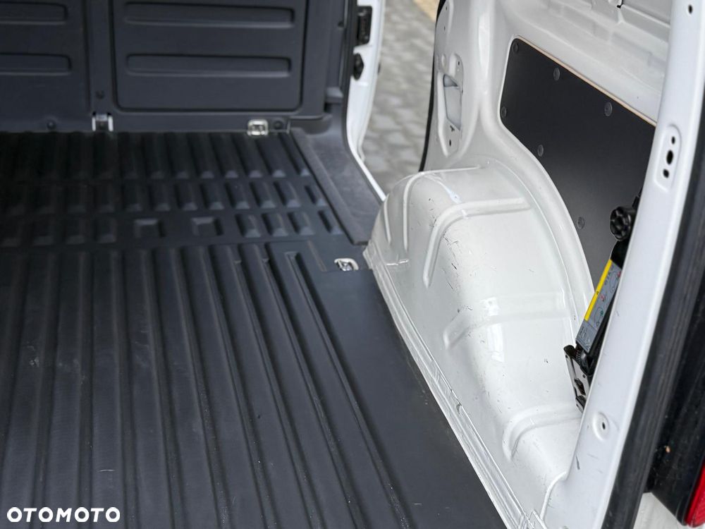 Volkswagen Caddy - 11
