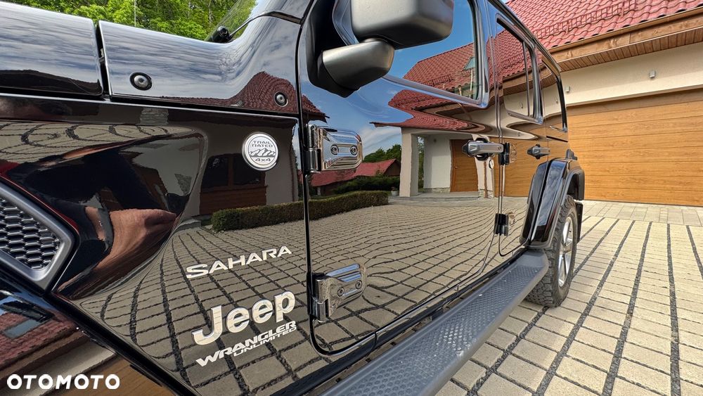 Jeep Wrangler Unlimited 2.2 CRD Sahara - 12