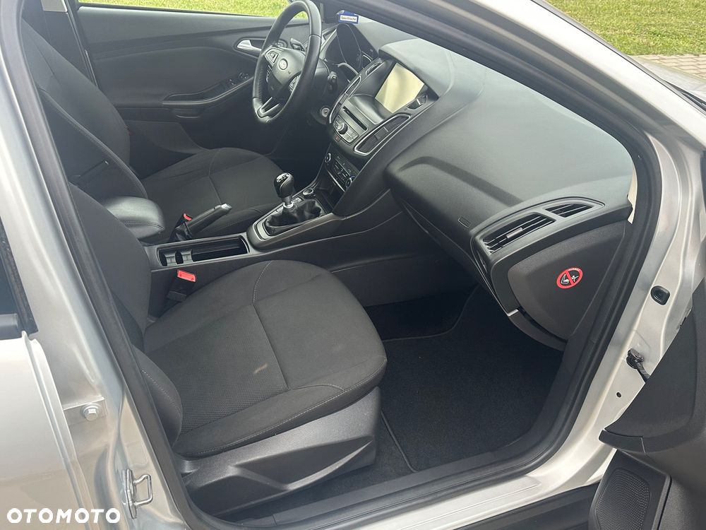 Ford Focus 1.6 TDCi DPF Trend - 14