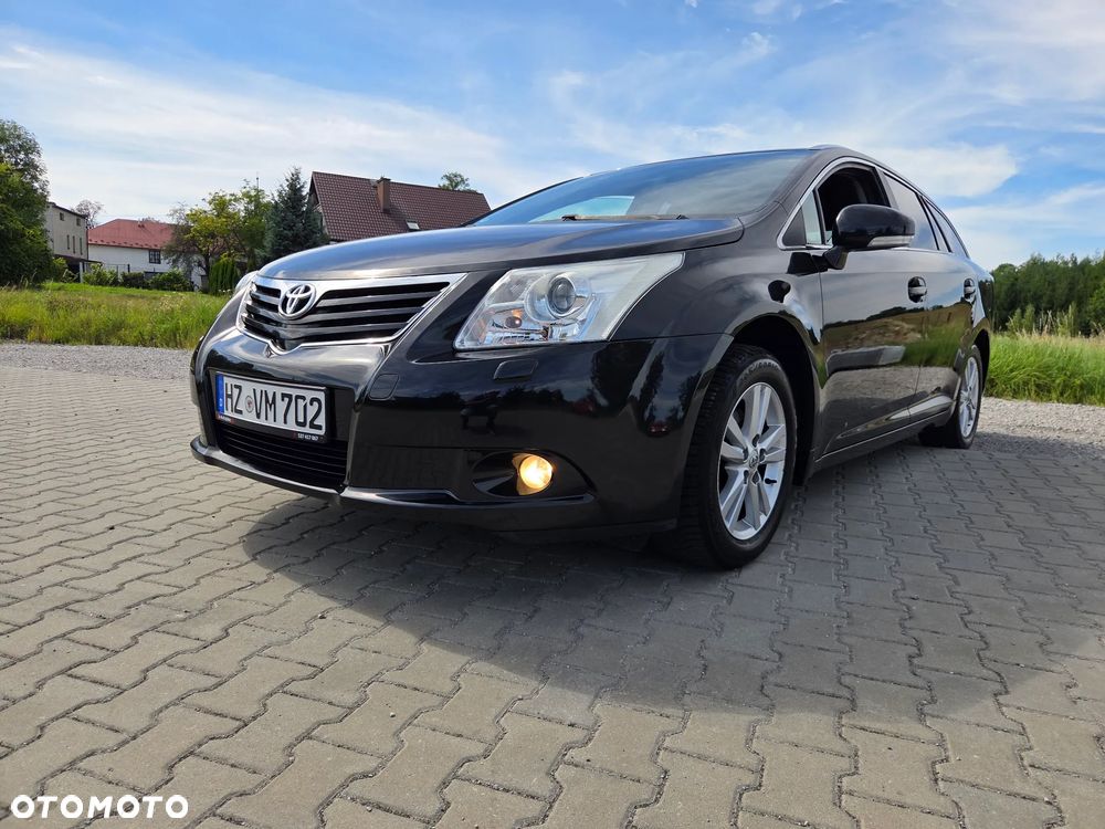 Toyota Avensis - 9