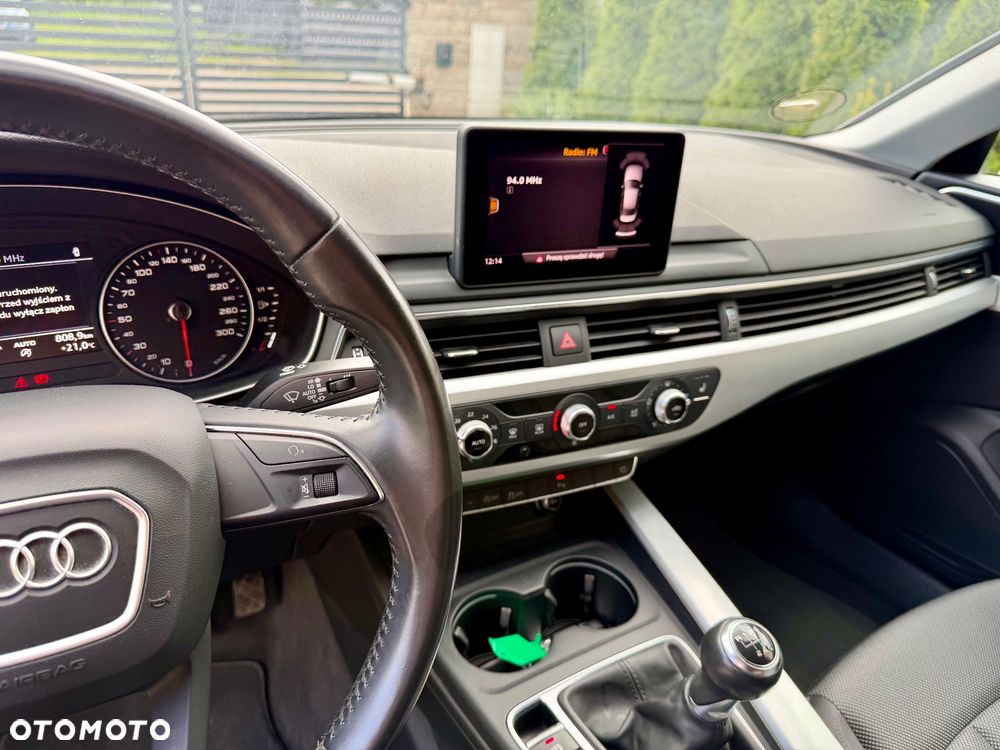 Audi A4 Limousine - 16