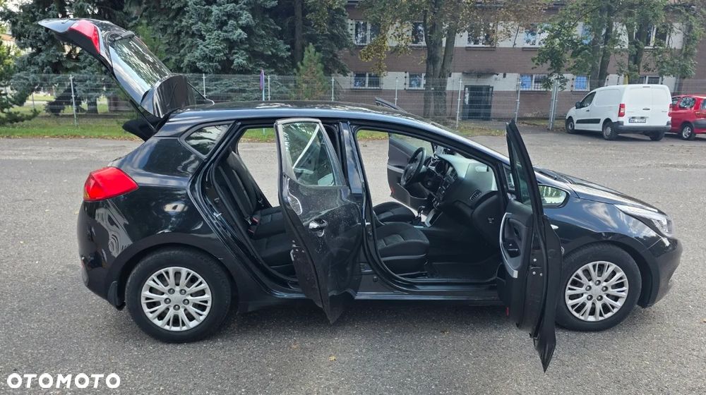 Kia Ceed Cee'd 1.6 CRDi M - 16