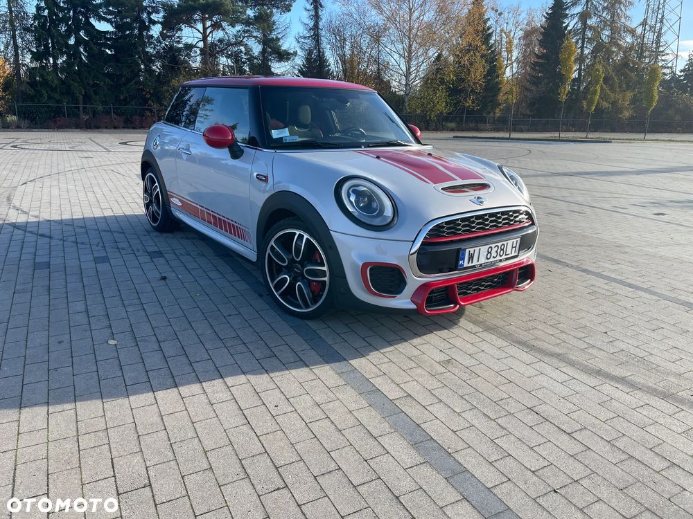 MINI John Cooper Works - 3