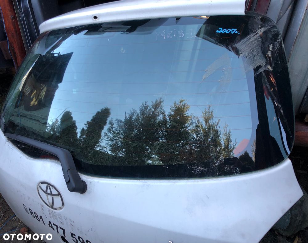 Klapa bagażnika Toyota Yaris II - 4