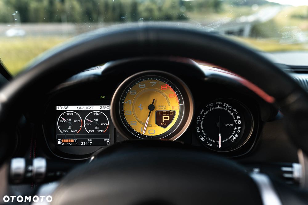 Ferrari California F1 DCT - 9