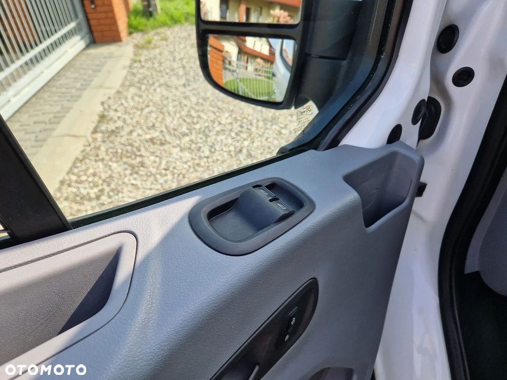 Ford Transit - 16