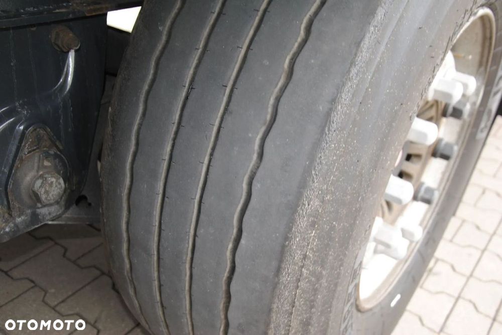 Wielton Podnoszona oś, SAF - 17