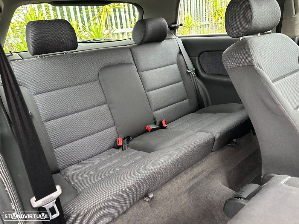 Audi A3 1.6 Ambition - 17