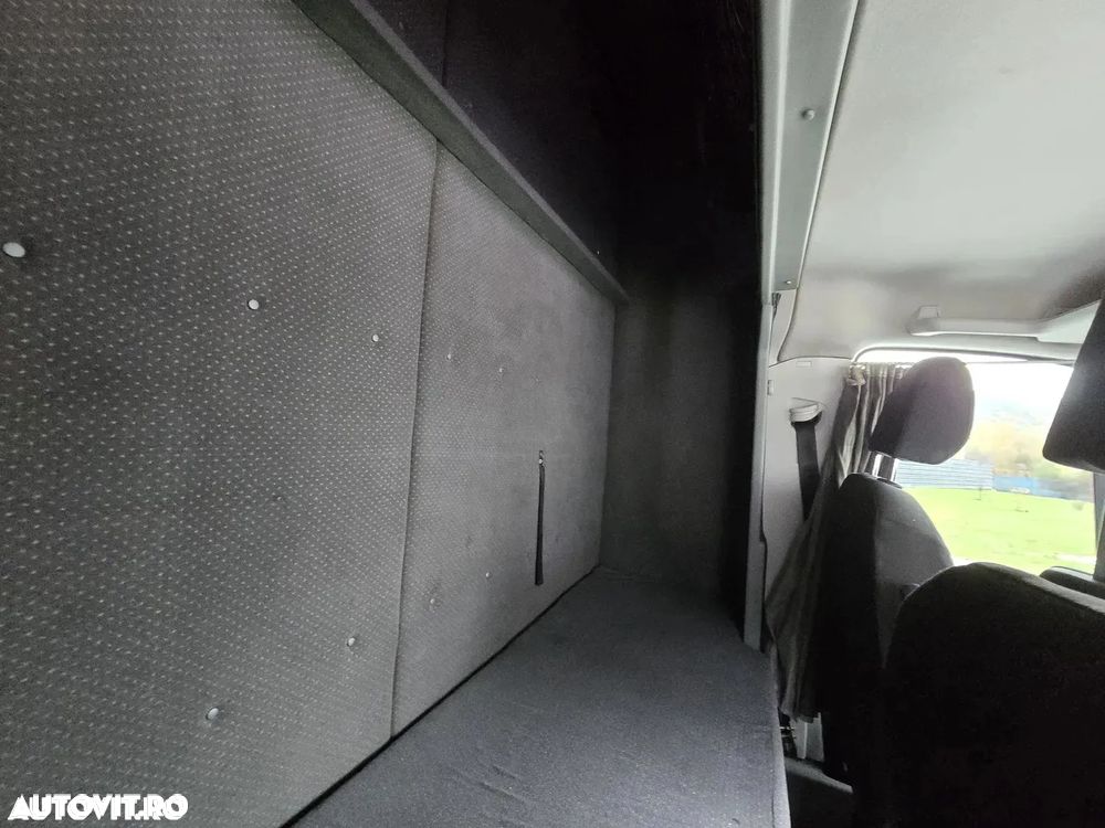 Volkswagen Crafter - 10