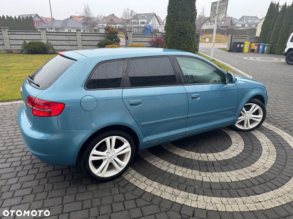Audi A3 Sportback 2.0 TDI DPF Attraction - 11