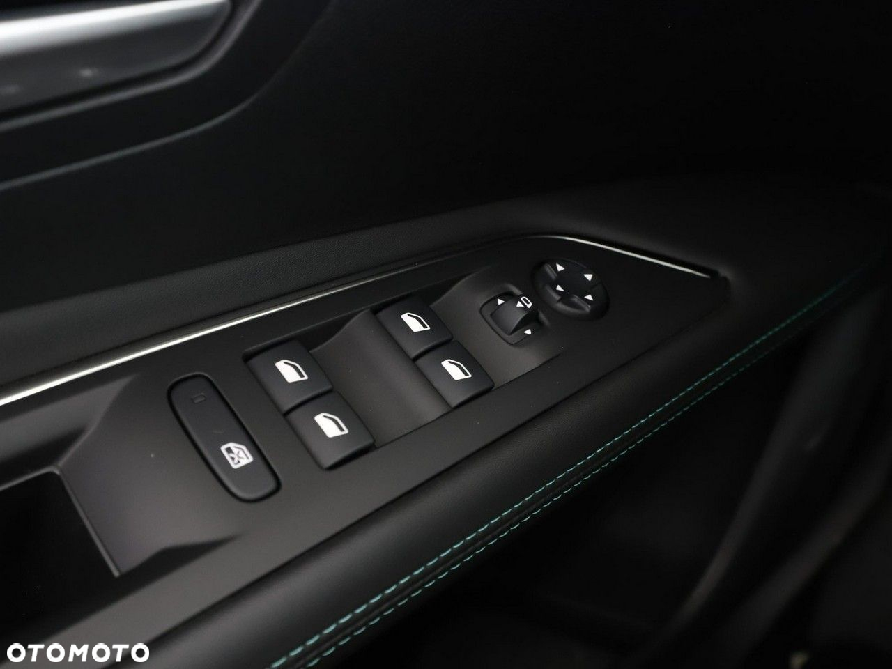 Peugeot 3008 PureTech 130 Stop & Start GPF EAT8 Allure Pack - 39