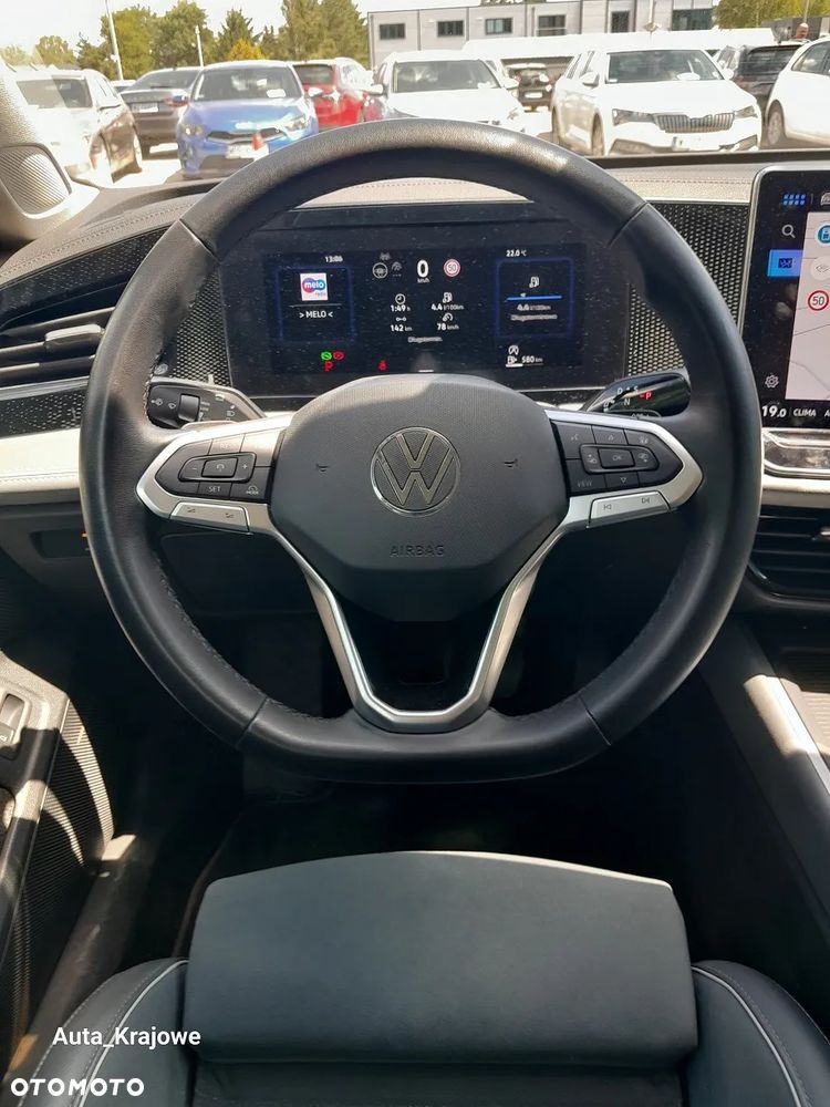Volkswagen Passat - 12