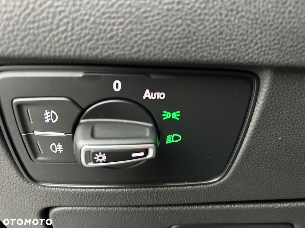 Volkswagen Passat 2.0 TDI SCR Highline - 39