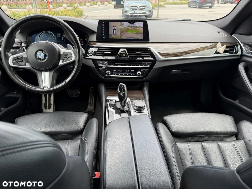 BMW Seria 5 520d xDrive Sport - 11