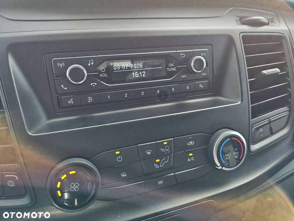 Ford transit - 24